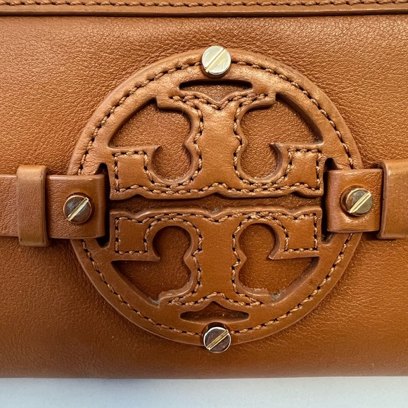 Tory Burch Zip Wallet - Picture 7 of 11